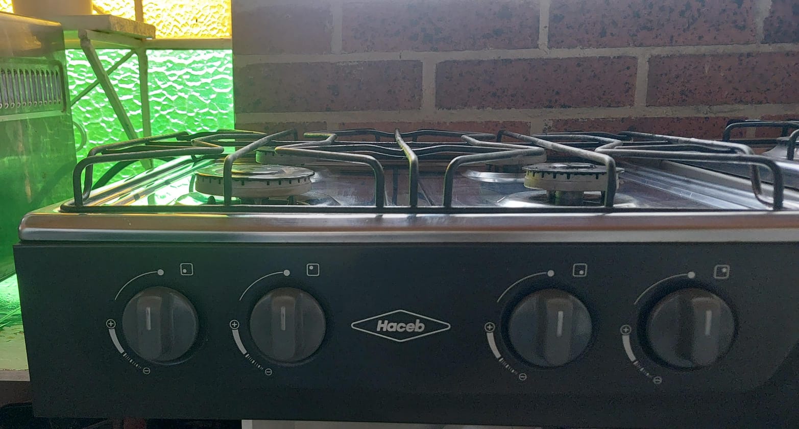 Estufa Haceb de 4 puestos para mesón sin horno